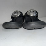 Crocs  Sanrah Wedge Thong Sandals BLACK With Silver Circle Flip Flops Women's 7 Photo 2