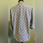 basic editions  Daisy Floral Denim Button Down Shirt - size Medium Photo 2