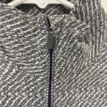 Lululemon Outrun 1/2 Zip Heathered Grey Pullover Jacket Athleisure Running Gym Photo 3