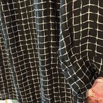 Lila Rose Black and white printed blouse •  in size M Photo 5