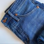 Madewell • Curvy High-Rise Skinny Jeans in Danny Wash: TENCEL™ Denim Edition Photo 96