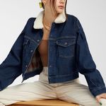 Levi's NEW Levi’s Warm Pleat Sleeve Sherpa Denim Trucker Jacket Warm Feeling M Medium Photo 0