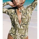 NWOT Abysse Bo Long Sleeve Surfsuit Canopy Green Photo 4