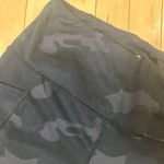 90 Degrees by Reflex 90 DEGREE BY REFLEX Black Camo Camouflage Leggings with side pockets Size Medium Photo 2