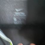 Nike  pro hyper warm women’s black quarter zip long sleeve size medium Photo 2