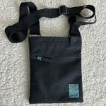 Dakine  Canvas Crossbody Bag Black Slim Profile Photo 0