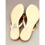 Victoria Adames Valencia Women's Flip Photo 5