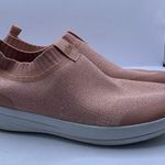 FitFlop Women's  Uberknit Slip On Sneaker Shoes size US 8.5 pink slip on Photo 0