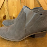 Vera Wang Simply  Ankle Boots size 8.5W Photo 0