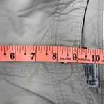 Columbia  Cargo Shorts W's Sz 8 Oatmeal Lightweight Knee Outdoor Travel Resort Photo 9
