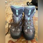 Salomon  hiking boots Photo 1
