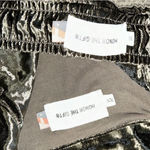 Honor the Gift Olive Green Velvet Pants
Set(Size XS) Photo 11