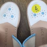 Jack Rogers  Baby’s Breath Embroidered Leather Flip Flops Size 7 Preppy Sandal Photo 4