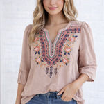 Andree by Unit  Womens Small Embroidered Floral Boho Peasant Top Blush Photo 0
