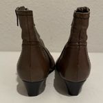 Clarks  Artisan Limbo Dance Slouch Boot Ankle Bootie Taupe Gray Leather Size 7.5 Photo 5