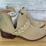 Kaanas Ra Almond Bootie Size 8 Tan Photo 0
