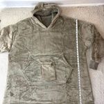 REDESS Blanket Sweatshirt Tan Size undefined Photo 1