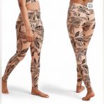 Aerie  women’s tan tropical floral leggings size M. Photo 1