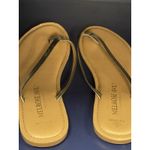 Melrose Ave. Los Angeles Women's Gold Flip Flop Slide Sandals, Size 8.5 Photo 1