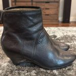 Frye  Black Steffi Zip Short Leather Vintage Ankle Boots Size 9 Photo 2