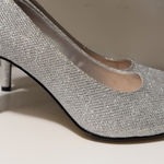 Bella Vita Women's Define II Silver Glitter Low-heel Pump Size 9 Photo 0