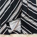 Nina Leonard  Black and White Sleeveless V-Neck Midi Dress Size M Photo 1