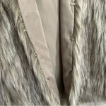 Cupcakes and Cashmere  neutral faux fur vest women’s size small Photo 6
