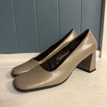 Aerosoles  Women's Size 8 Taupe Tan Square‎ Toe Block Heels Shoes Vintage Y2K Photo 1