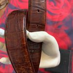 Gap  size 28 brown leather belt lovingly worn Photo 1
