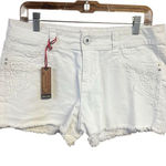 Amethyst Jeans Amethyst Embroidered White Low  Rise Shorts Sz 11 NWT Photo 0