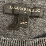 Banana Republic  dark grey crewneck sweater giraffe print cotton Large Photo 5