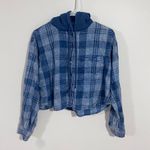American Eagle Cropped Plaid Hooded Flannel Photo 7