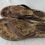 UGG  Australia Women’s Fluffie Brown Sandals Size 7 Photo 0