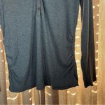 Old Navy  Maternity Gray Ribbed Long Sleeve Henley Size Large Photo 3