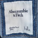 Abercrombie & Fitch A&F Fall Vintage Jean Jacket Photo 2