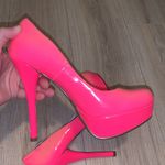 Heart In D Hot Pink Ombre platform heels Size 8.5 Photo 6