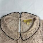 Vera Wang Princess  Cream Lace Sleeveless Blouse with Peter Pan Collar Photo 2