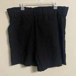Ann Taylor  Black Pull On Elastic Waist Shorts Pockets NWOT Pleated Photo 0