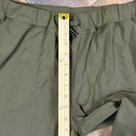 Yogipace Women’s Green Drawstring Pull Photo 5