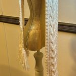 Aeropostale  White scarf. Photo 5