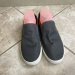 OluKai pehuea Slip On Sneaker Shoes Dark Grey Textile Mesh Size 9.5 women's EUC Gray Photo 2
