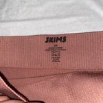 SKIMS NWT  Rose Clay Pink Ribbed Knit Stretch Rib Shorts Women's Size S/M Photo 6