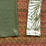 Anne cole  GREEN PALM PRINT RASH GUARD LONG SLEEVE TOP Photo 1