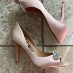 Badgley Mischka  Lavender II Dress Pump Blush Satin Photo 7