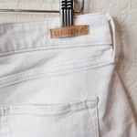 Denizen from Levi's NWT Levi's Denizen High-Rise Jean Shorts size 30 Photo 5