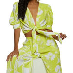 Tropical Mixed print puff sleeve tie front crop top neon green size medium Photo 0