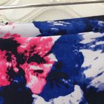 Gap FINAL MARKDOWN Ladies  fit work out capris medium Photo 2