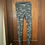 Athleta  Ultimate 7/8 Tight Legging Camo Black Gray Size Small Tall Photo 2