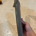 Hobo International  grayish wallet  Photo 2