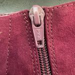 Jones New York Jones NY sz 6 Womens Maroon Gold Suede Knee High Zip Pointed Heeled Boots Chic Photo 3